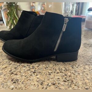 Sonoma Black Ankle Booties with Side Zipper